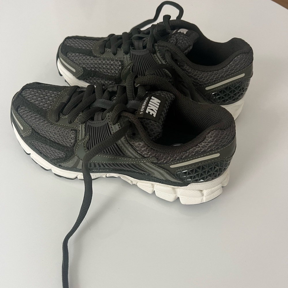 Nike Zoom Vomero 5 - Picture 5 of 7